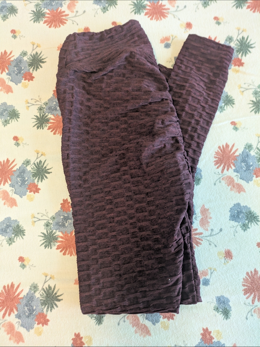 Textured Leggings in Deep Plum